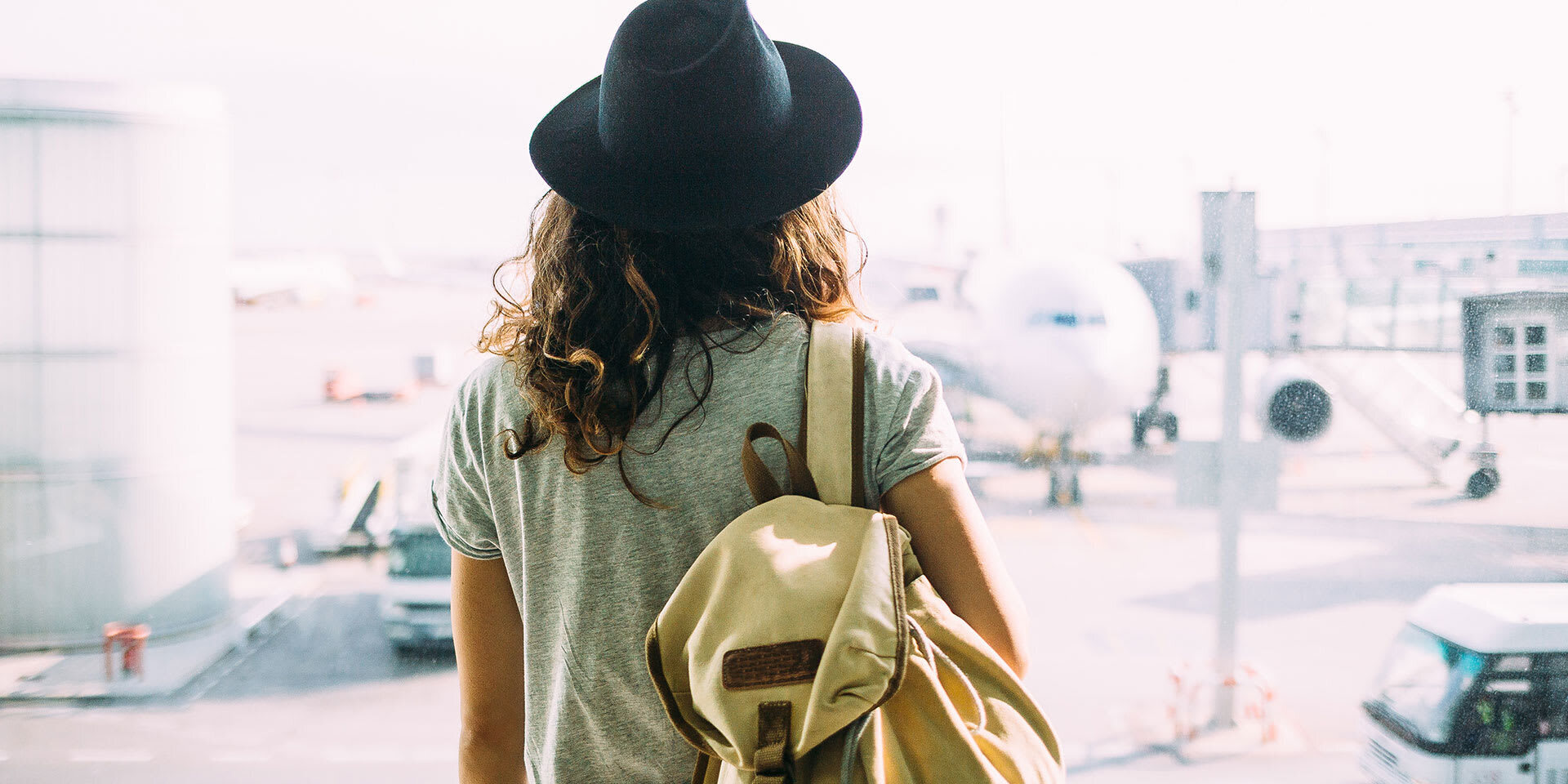 5 travel essentials to take on your next flight