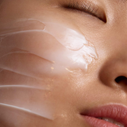 LXP Ultimate Revival Cream is an ultra-rich anti aging & wrinkle cream that helps hydrate & nourish your skin intensely slide2