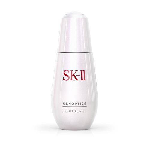 SK-II GenOptics Spot Essence helps to remove dark spots caused by the sun to brighten your skin